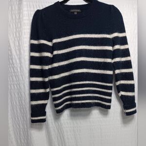 Banana Republic  Crew Alpaca Wool blend Ladies Sweater  size s